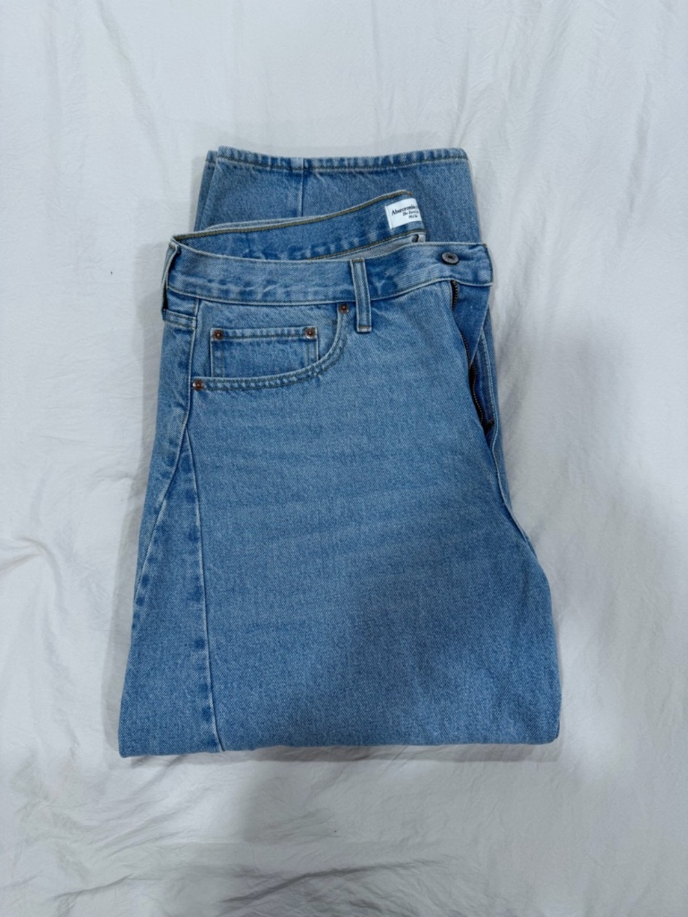 Abercrombie & Fitch, The Barrel Mid Rise, Curve Love - Picture 4 of 4